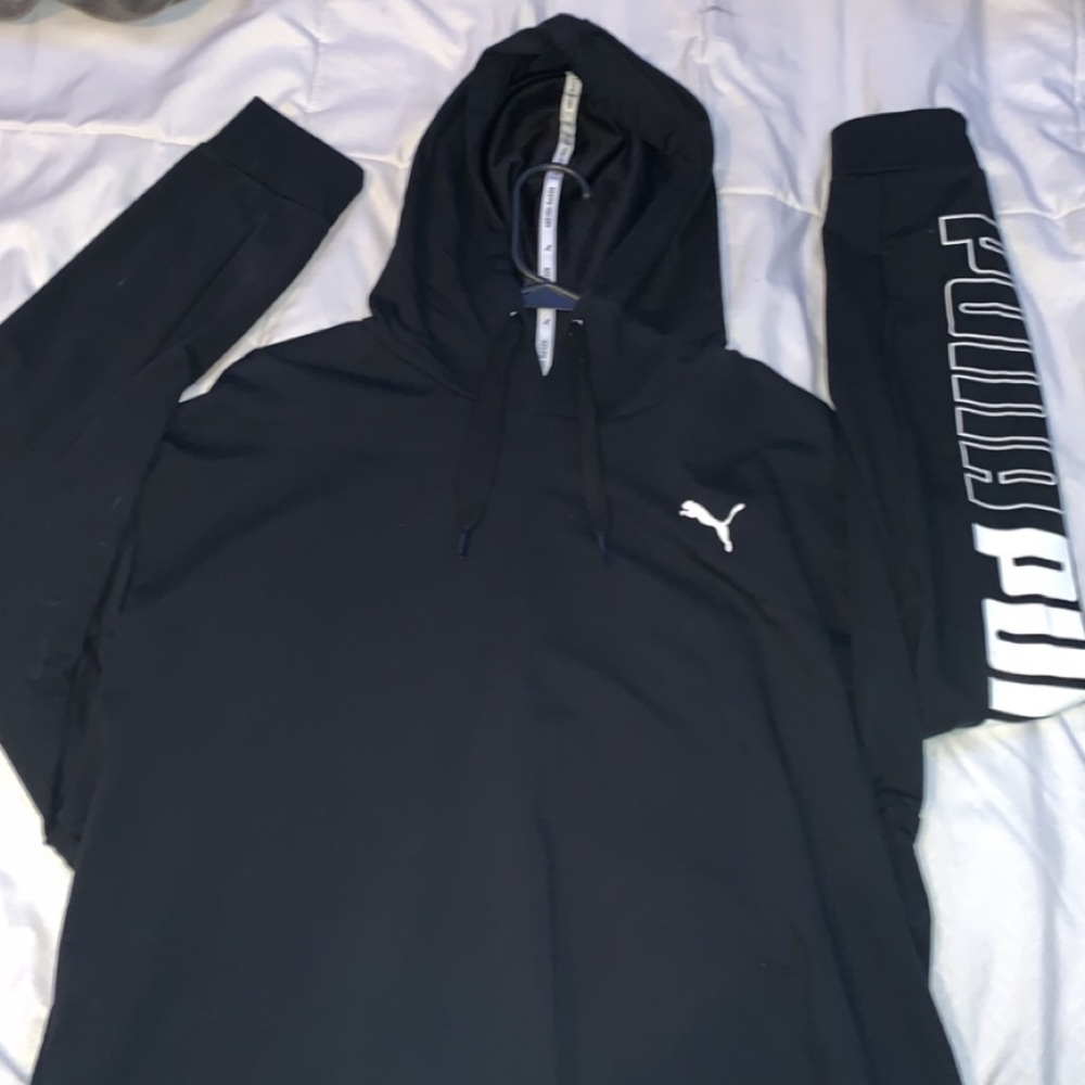 NWT Cropped Puma Hoodie